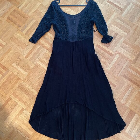 High-low flowy embroidered black dress - Picture 1 of 11